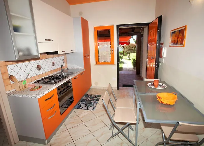 Апартаменты Luxus-drei-zimmer-wohnungen Mit Grossem Garten By Interhome