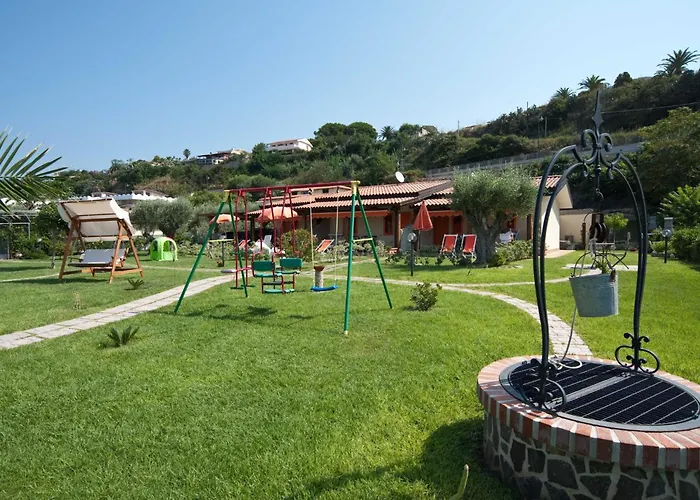 Апартаменты Luxus-drei-zimmer-wohnungen Mit Grossem Garten By Interhome