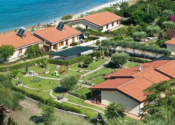 Апартаменты Luxus-drei-zimmer-wohnungen Mit Grossem Garten By Interhome